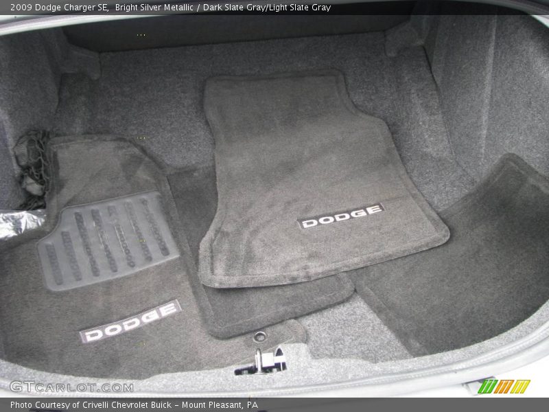 Bright Silver Metallic / Dark Slate Gray/Light Slate Gray 2009 Dodge Charger SE
