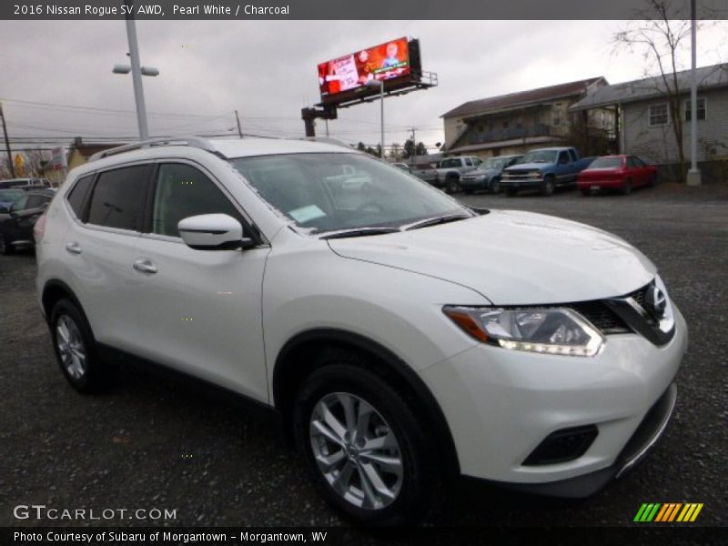 Pearl White / Charcoal 2016 Nissan Rogue SV AWD