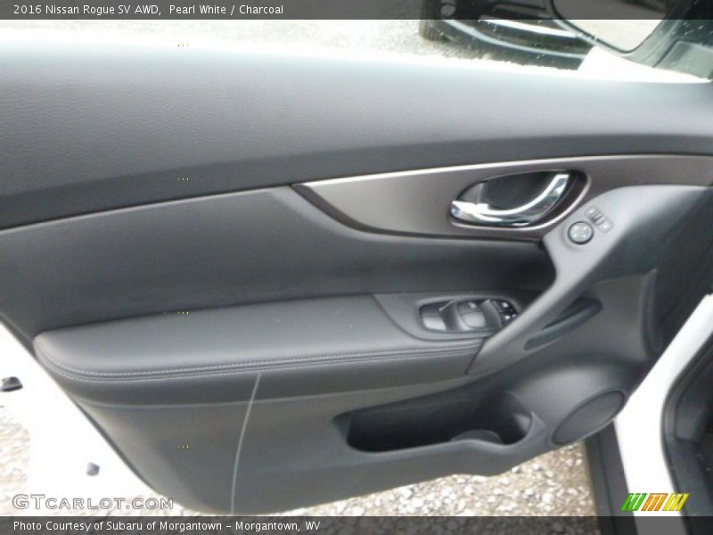 Pearl White / Charcoal 2016 Nissan Rogue SV AWD
