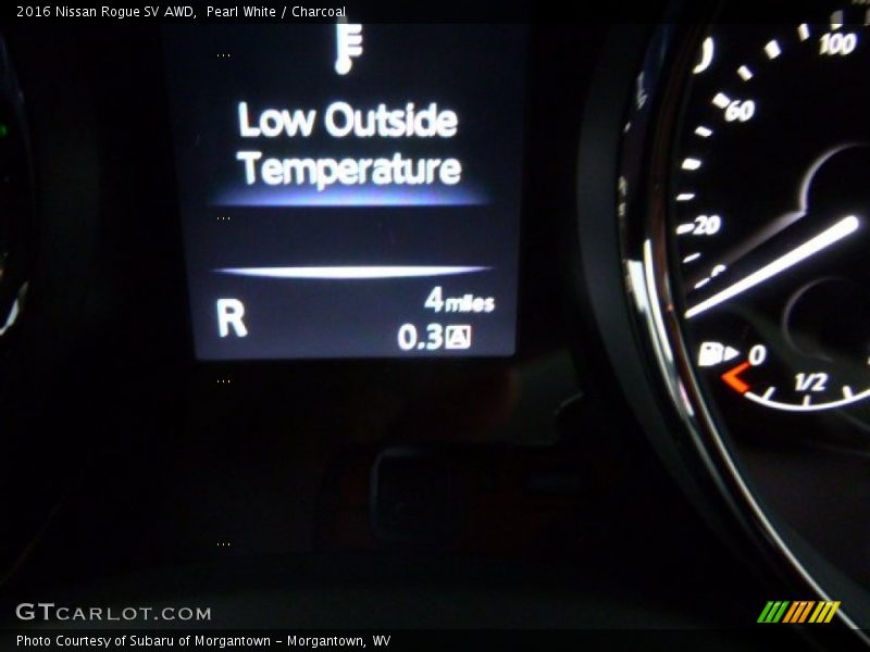 Pearl White / Charcoal 2016 Nissan Rogue SV AWD