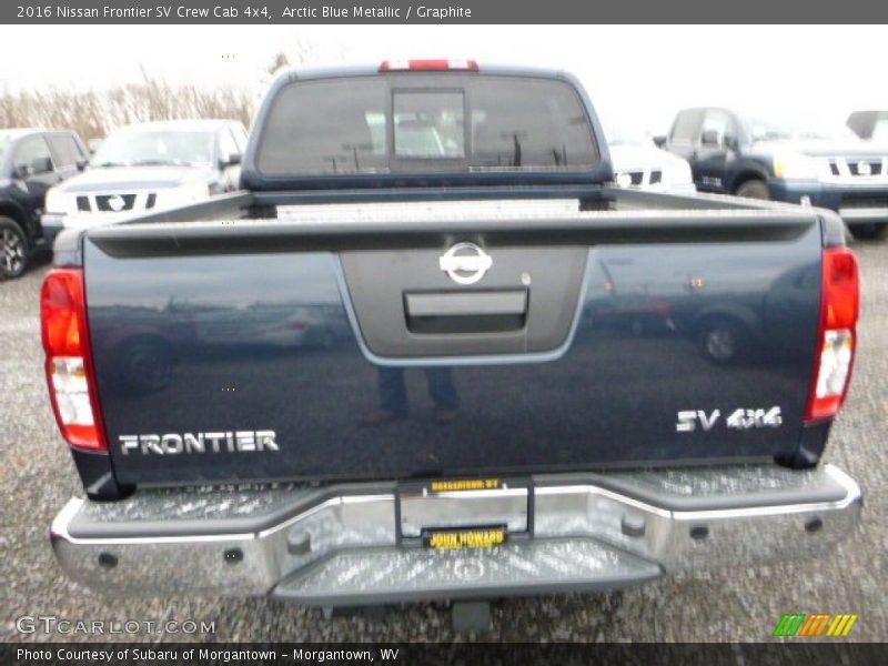 Arctic Blue Metallic / Graphite 2016 Nissan Frontier SV Crew Cab 4x4