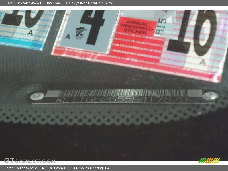 Galaxy Silver Metallic / Gray 2005 Chevrolet Aveo LT Hatchback