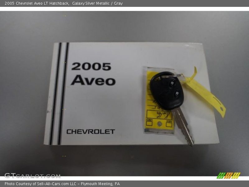 Galaxy Silver Metallic / Gray 2005 Chevrolet Aveo LT Hatchback
