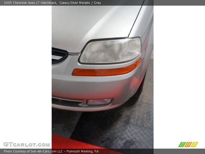 Galaxy Silver Metallic / Gray 2005 Chevrolet Aveo LT Hatchback
