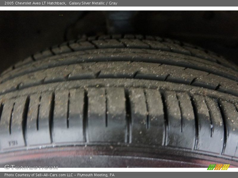 Galaxy Silver Metallic / Gray 2005 Chevrolet Aveo LT Hatchback