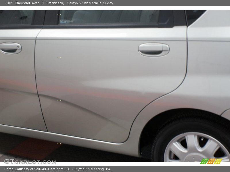 Galaxy Silver Metallic / Gray 2005 Chevrolet Aveo LT Hatchback