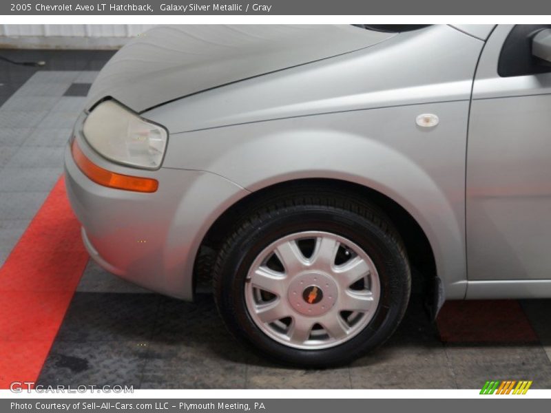 Galaxy Silver Metallic / Gray 2005 Chevrolet Aveo LT Hatchback