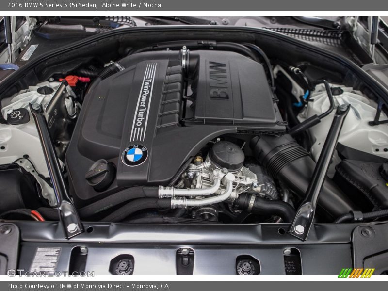 Alpine White / Mocha 2016 BMW 5 Series 535i Sedan