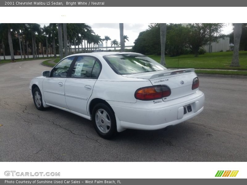 Bright White / Neutral 2001 Chevrolet Malibu LS Sedan