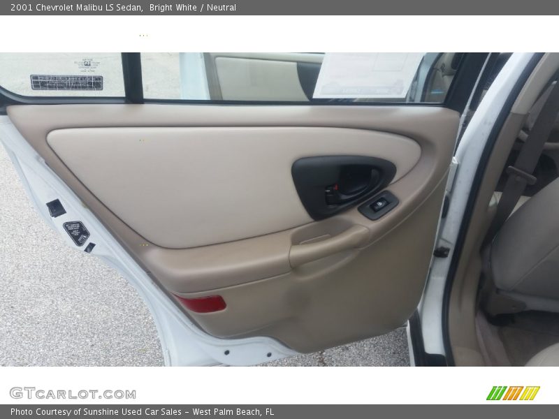Bright White / Neutral 2001 Chevrolet Malibu LS Sedan