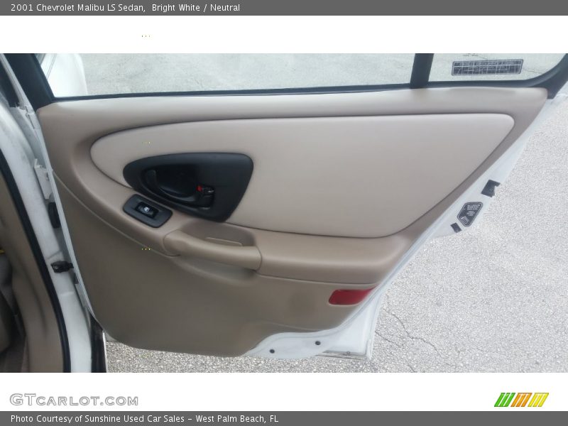 Bright White / Neutral 2001 Chevrolet Malibu LS Sedan