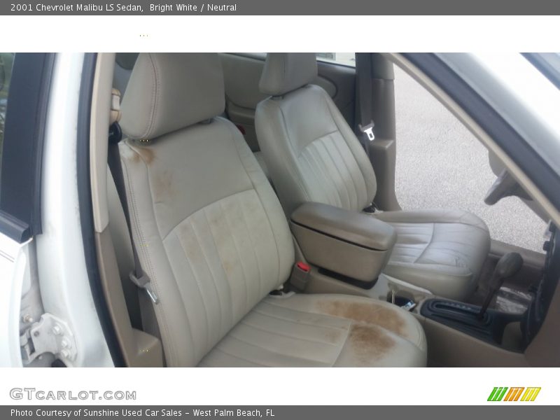 Bright White / Neutral 2001 Chevrolet Malibu LS Sedan