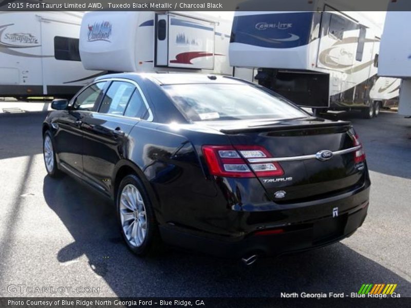 Tuxedo Black Metallic / Charcoal Black 2015 Ford Taurus Limited AWD