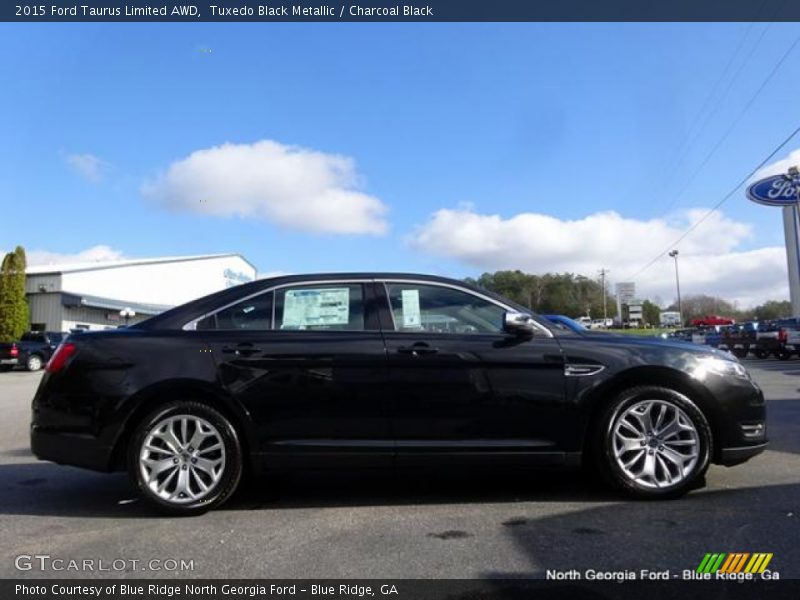 Tuxedo Black Metallic / Charcoal Black 2015 Ford Taurus Limited AWD