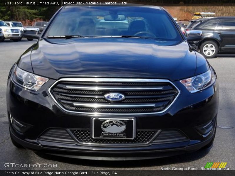Tuxedo Black Metallic / Charcoal Black 2015 Ford Taurus Limited AWD