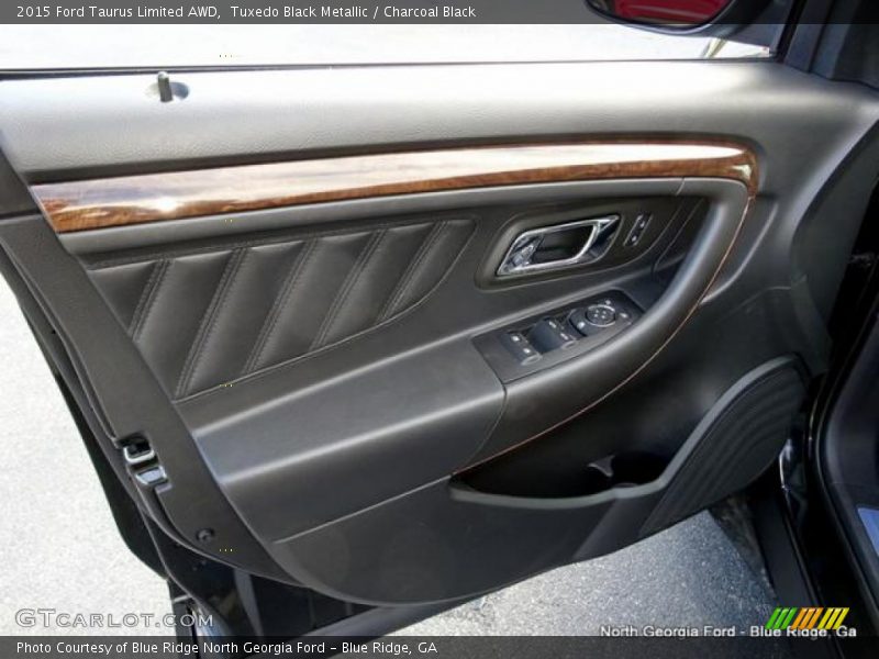Tuxedo Black Metallic / Charcoal Black 2015 Ford Taurus Limited AWD