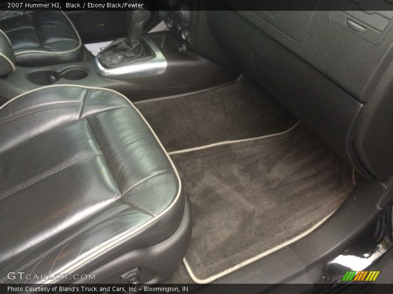 Black / Ebony Black/Pewter 2007 Hummer H3