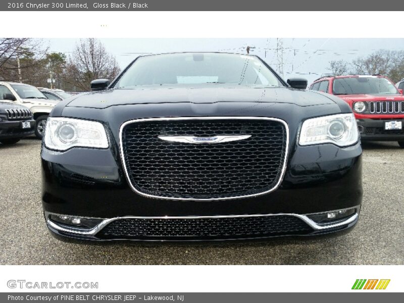 Gloss Black / Black 2016 Chrysler 300 Limited