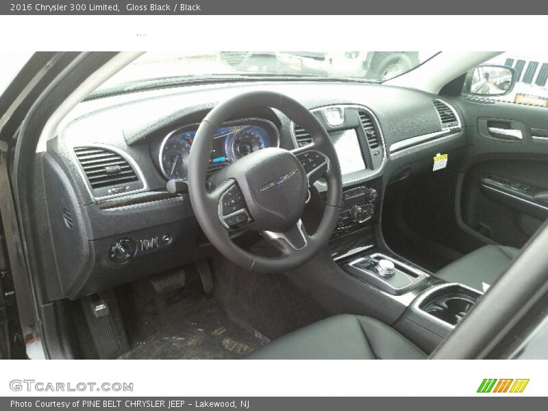 Gloss Black / Black 2016 Chrysler 300 Limited