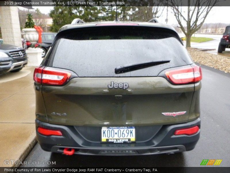 ECO Green Pearl / Trailhawk Black 2015 Jeep Cherokee Trailhawk 4x4