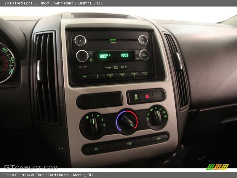 Ingot Silver Metallic / Charcoal Black 2010 Ford Edge SE