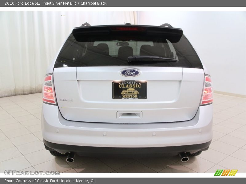 Ingot Silver Metallic / Charcoal Black 2010 Ford Edge SE