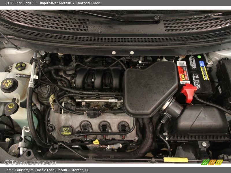 Ingot Silver Metallic / Charcoal Black 2010 Ford Edge SE