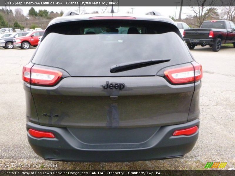 Granite Crystal Metallic / Black 2016 Jeep Cherokee Latitude 4x4