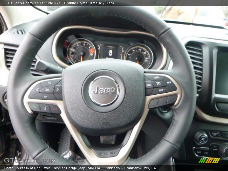 Granite Crystal Metallic / Black 2016 Jeep Cherokee Latitude 4x4