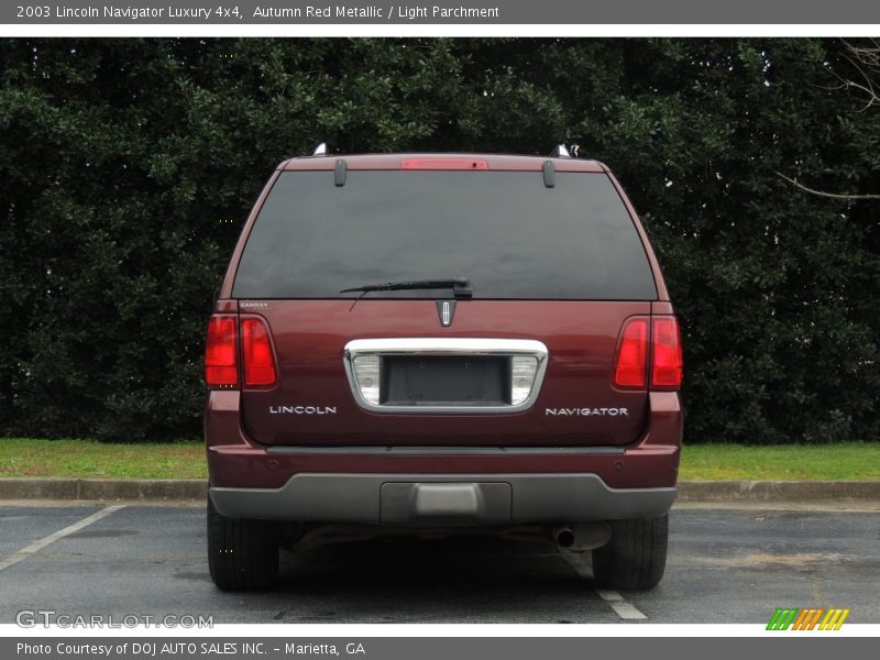 Autumn Red Metallic / Light Parchment 2003 Lincoln Navigator Luxury 4x4