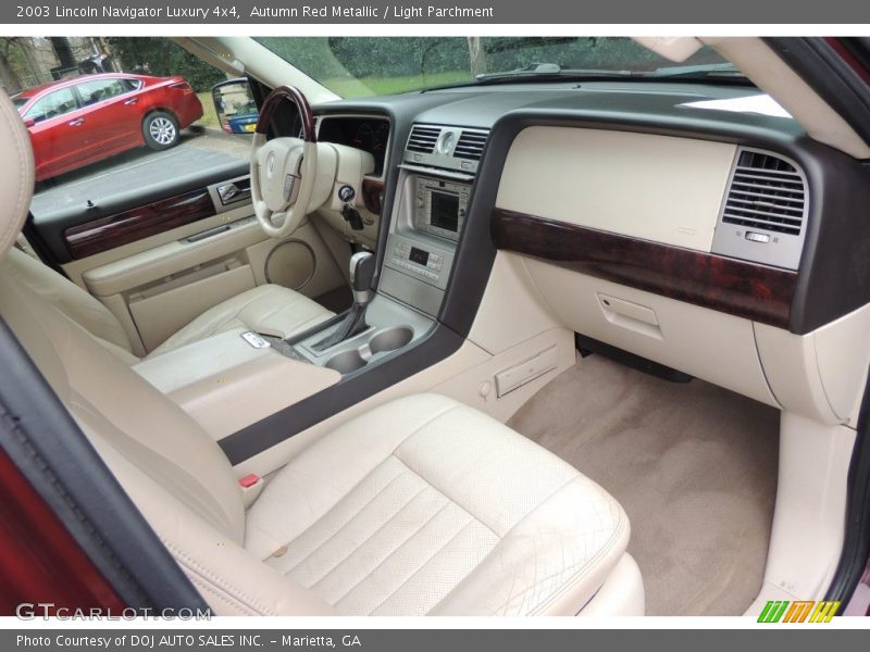 Autumn Red Metallic / Light Parchment 2003 Lincoln Navigator Luxury 4x4