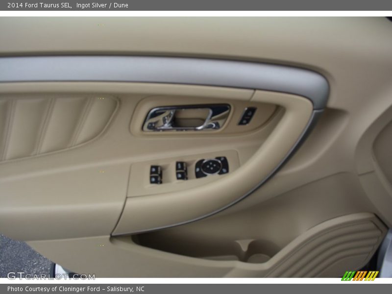 Ingot Silver / Dune 2014 Ford Taurus SEL