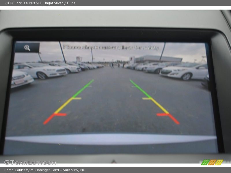 Ingot Silver / Dune 2014 Ford Taurus SEL