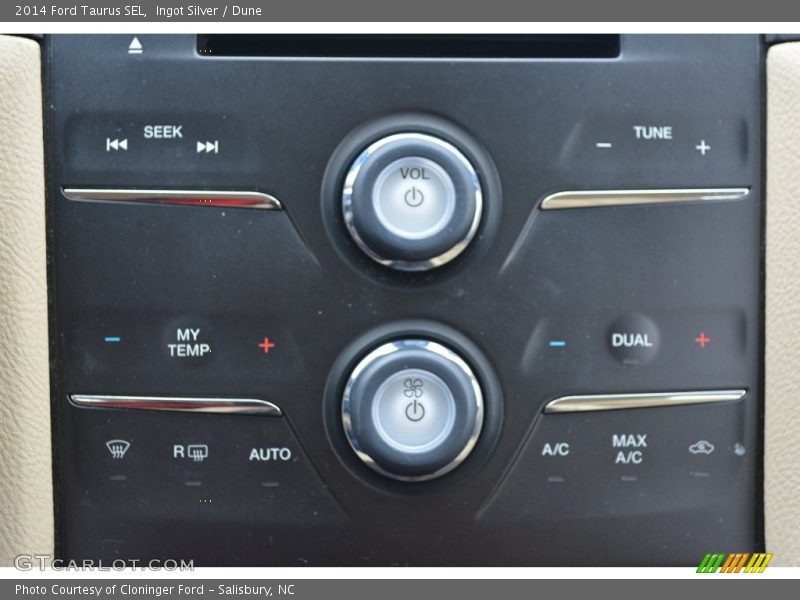 Ingot Silver / Dune 2014 Ford Taurus SEL