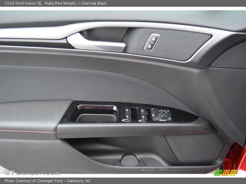 Ruby Red Metallic / Charcoal Black 2016 Ford Fusion SE