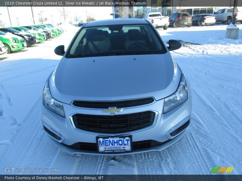 Silver Ice Metallic / Jet Black/Medium Titanium 2016 Chevrolet Cruze Limited LS