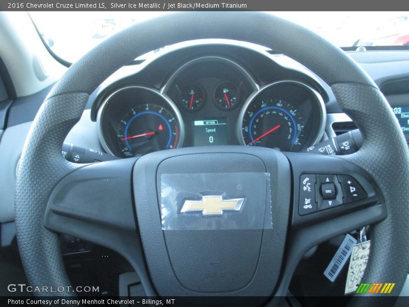 Silver Ice Metallic / Jet Black/Medium Titanium 2016 Chevrolet Cruze Limited LS