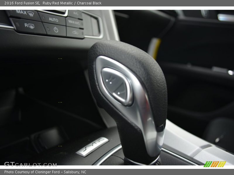 Ruby Red Metallic / Charcoal Black 2016 Ford Fusion SE