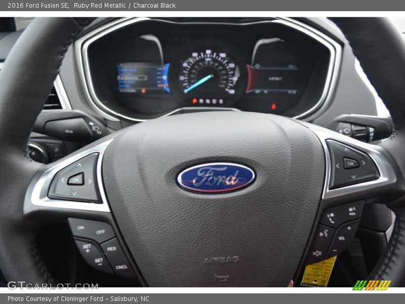 Ruby Red Metallic / Charcoal Black 2016 Ford Fusion SE