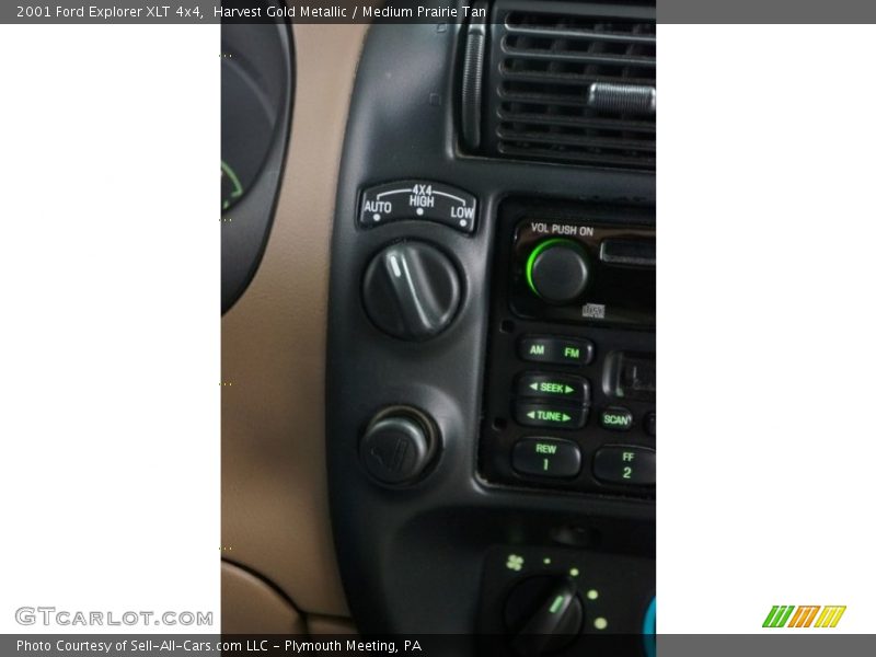 Harvest Gold Metallic / Medium Prairie Tan 2001 Ford Explorer XLT 4x4