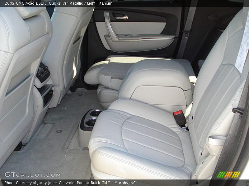 Quicksilver Metallic / Light Titanium 2009 GMC Acadia SLT