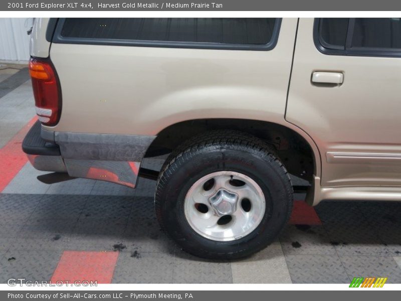Harvest Gold Metallic / Medium Prairie Tan 2001 Ford Explorer XLT 4x4