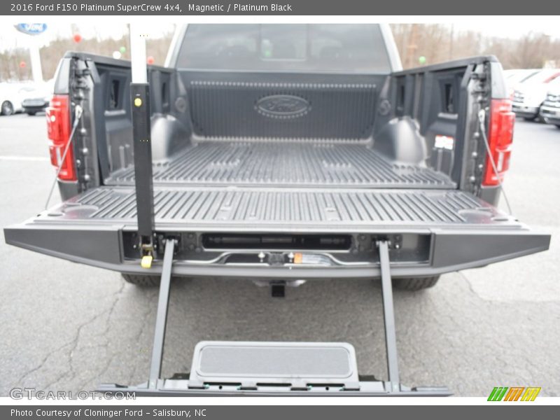 Magnetic / Platinum Black 2016 Ford F150 Platinum SuperCrew 4x4