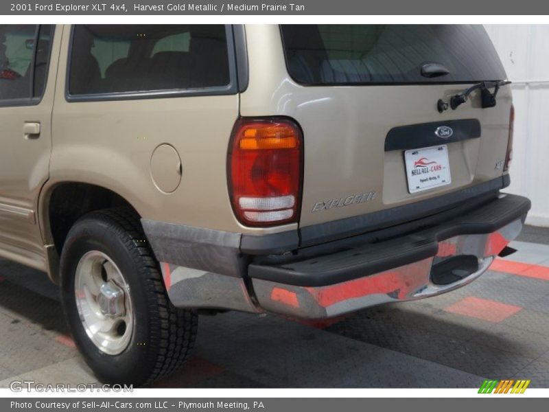 Harvest Gold Metallic / Medium Prairie Tan 2001 Ford Explorer XLT 4x4