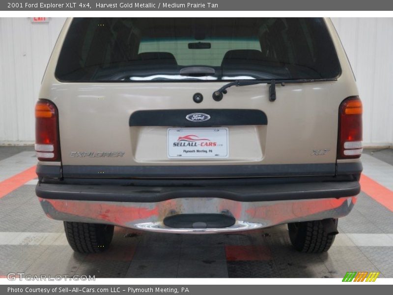 Harvest Gold Metallic / Medium Prairie Tan 2001 Ford Explorer XLT 4x4