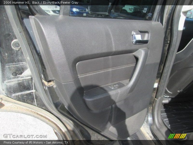 Black / Ebony Black/Pewter Gray 2006 Hummer H3