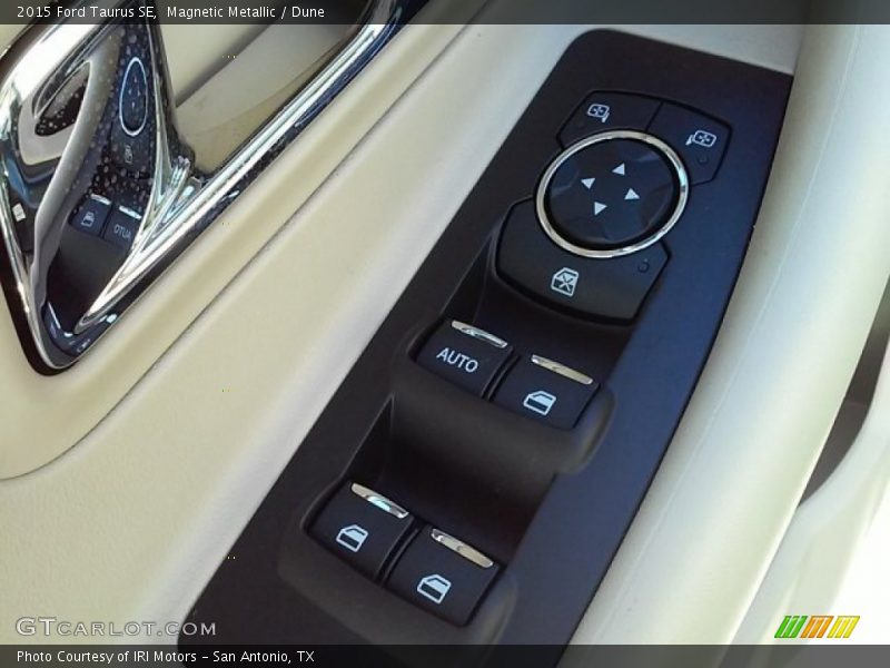 Magnetic Metallic / Dune 2015 Ford Taurus SE