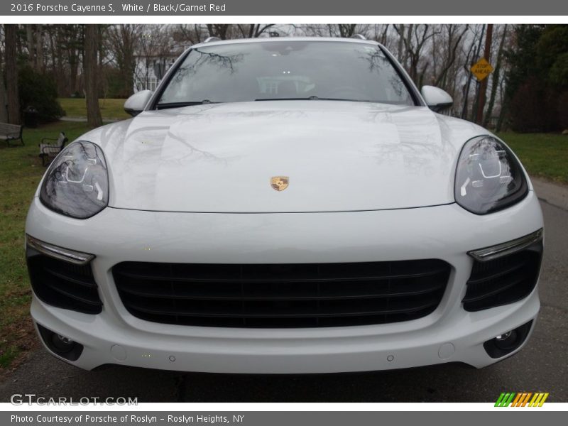 White / Black/Garnet Red 2016 Porsche Cayenne S