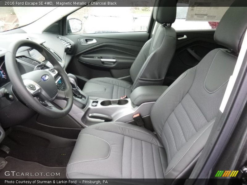 Magnetic Metallic / Charcoal Black 2016 Ford Escape SE 4WD
