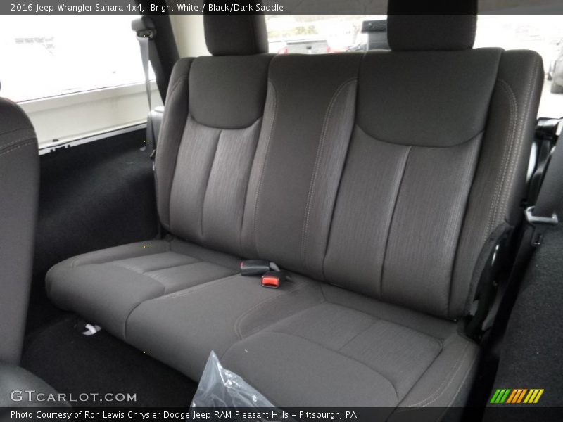 Bright White / Black/Dark Saddle 2016 Jeep Wrangler Sahara 4x4